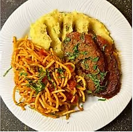 Püreli Rosto + Makarna........  Hem püreli rosto hemde makarna bu ikili şahane