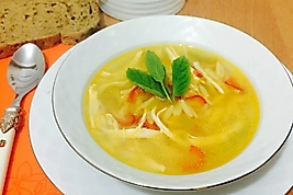 Şehriyeli Tavuk Suyu Çorbası